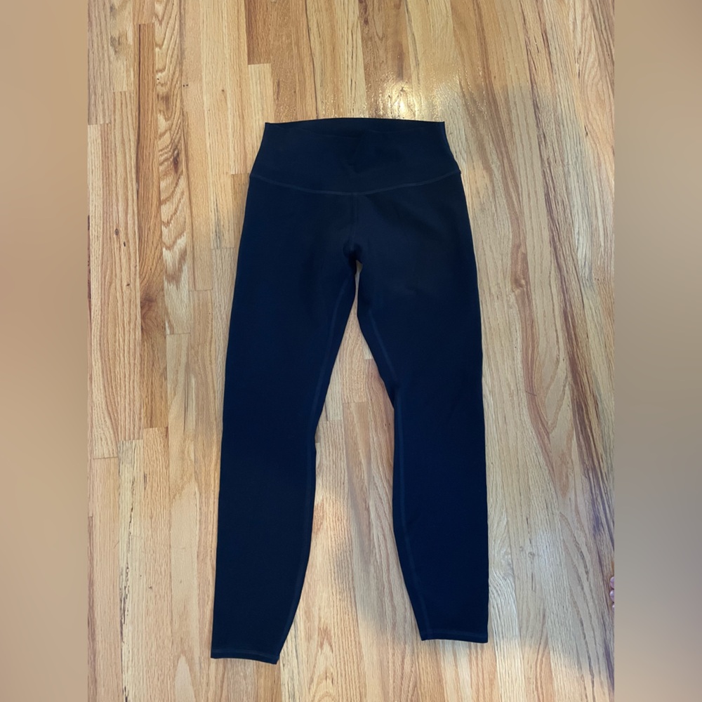 Alo Yoga - Alosoft High-Waist 7/8 Highlight Legging - Picture 6 of 11